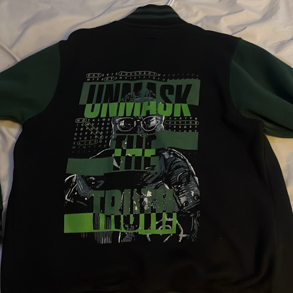 unisex Button up batman Sweater - Picture 3 of 3